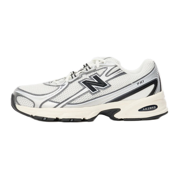 New Balance 740 Black Silver-Coloured