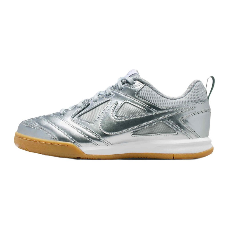 Nike Gato