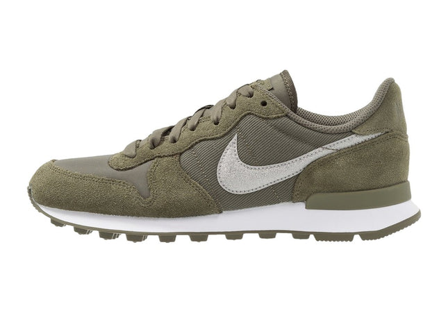 Nike Internationalist