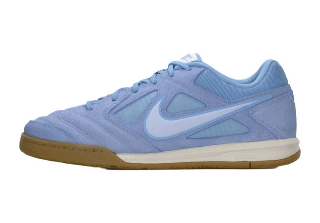 Nike Gato