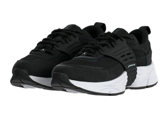 Jordan Trunner Black White
