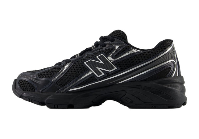 New Balance 740 Black