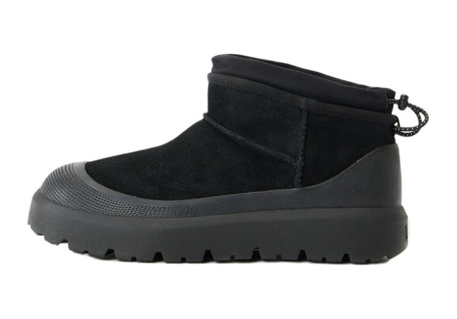 UGG Ultra Black