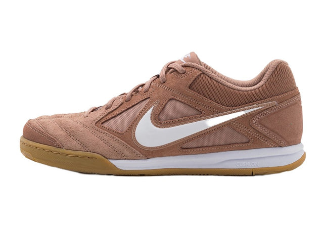 Nike Gato