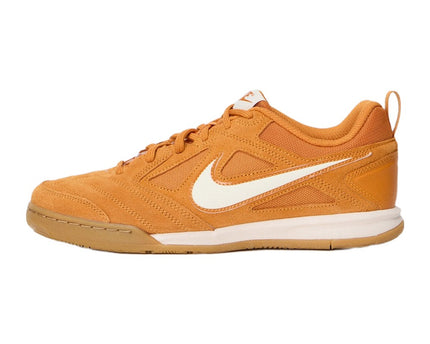 Nike Gato