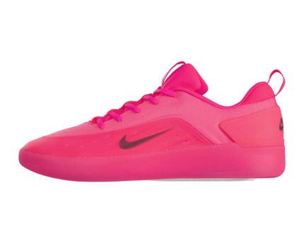Nike SB Zoom Nyjah 4 Hyper Pink Black