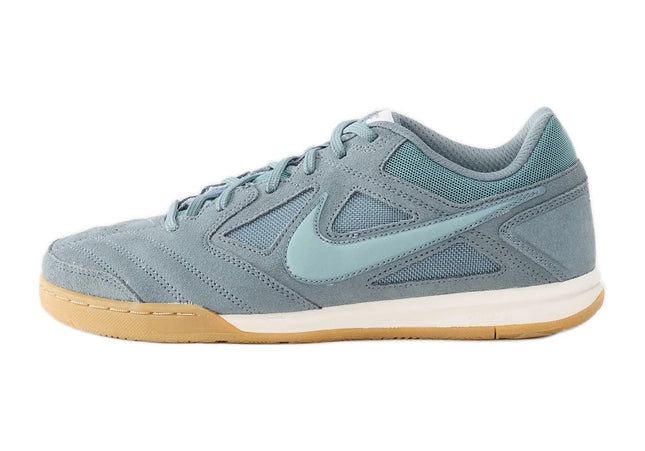 Nike Gato