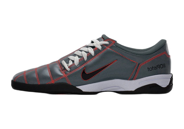 Nike Total 90