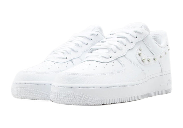 Nike Air Force 1 07 White Metallic Silver-Coloured