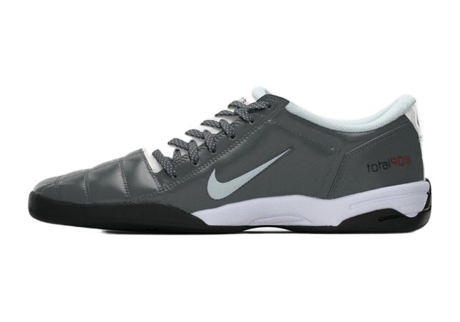 Nike Total 90