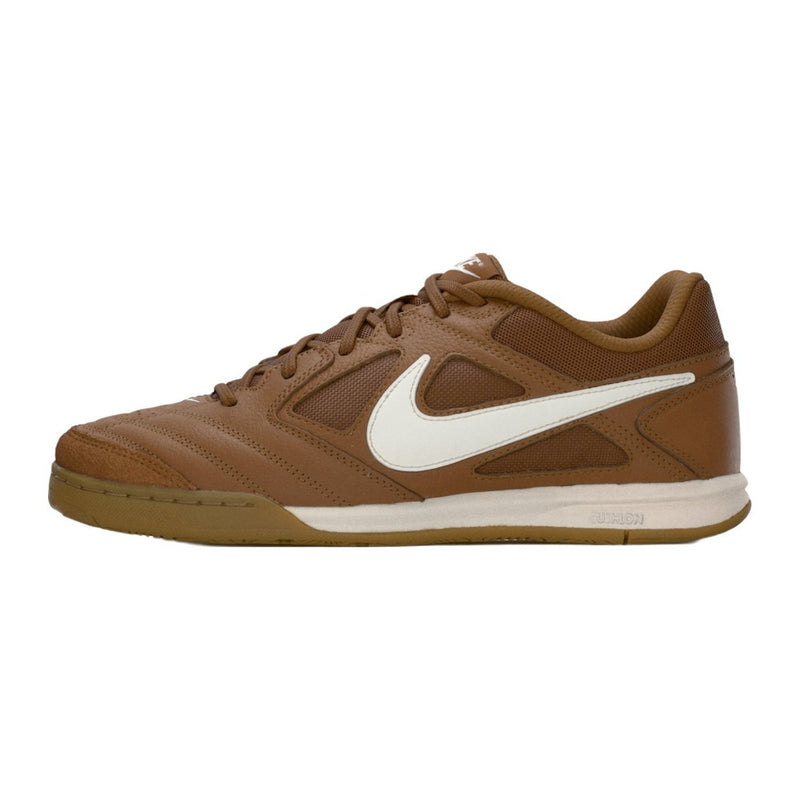 Nike Gato