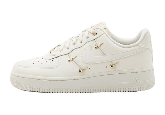 Nike Air Force 1 '07 LX Sail Metallic Gold